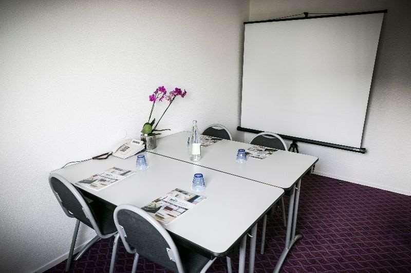 Brit Hotel Rennes Le Castel Facilities photo