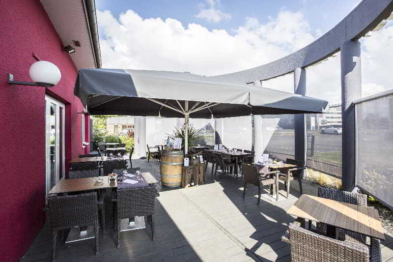 Brit Hotel Rennes Le Castel Exterior photo